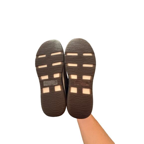 Vionic Women's Olive Norwood Faux Fur Water-Repellent Suede Boots Size 8 - Picture 9 of 12